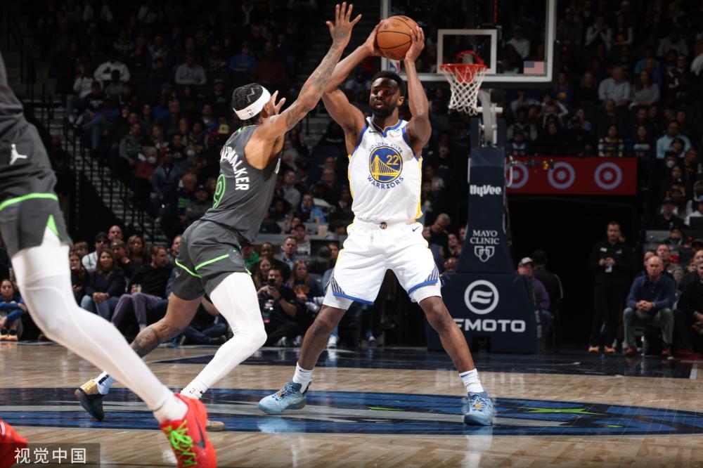 会中屡有爆 会中屡有爆